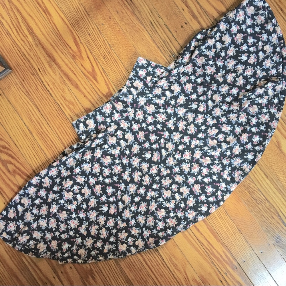 Bundle only please. Pins & Needles floral cotton skater mini skirt!